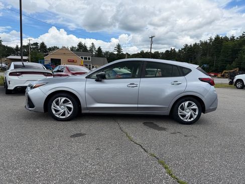 Used 2024 Subaru Impreza 2.0i AWD/4WD image 2