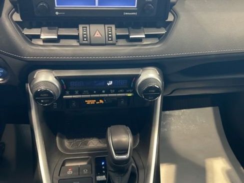 Used 2022 Toyota RAV4 XLE Premium AWD/4WD image 12