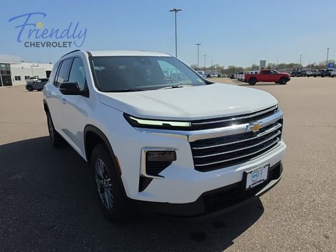 New 2026 Chevrolet Traverse LT AWD/4WD image 4