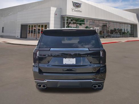Used 2025 GMC Yukon Denali Ultimate w/ LPO, Floor Liner Package AWD/4WD image 5