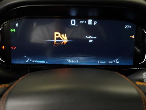 Used 2023 Jeep Grand Wagoneer L Series III w/ Rear Seat Video Group 1 AWD/4WD image 19