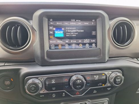 Used 2021 Jeep Wrangler Unlimited Sport image 12