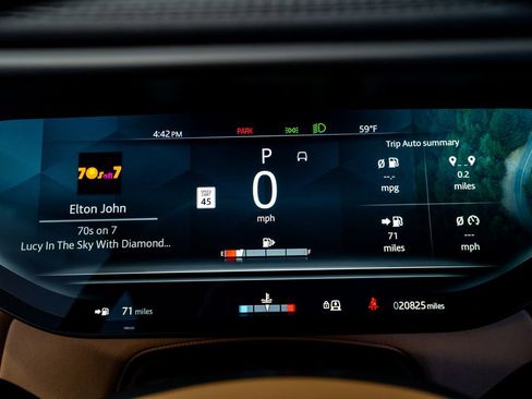 Used 2023 Land Rover Range Rover Sport SE image 42