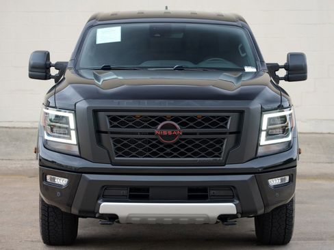 Used 2023 Nissan Titan PRO-4X AWD/4WD image 42