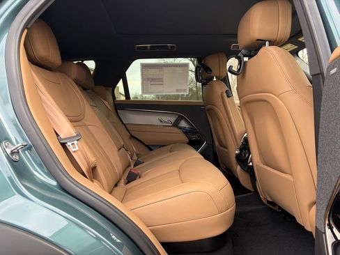 New 2026 Land Rover Range Rover Sport SE AWD/4WD image 17