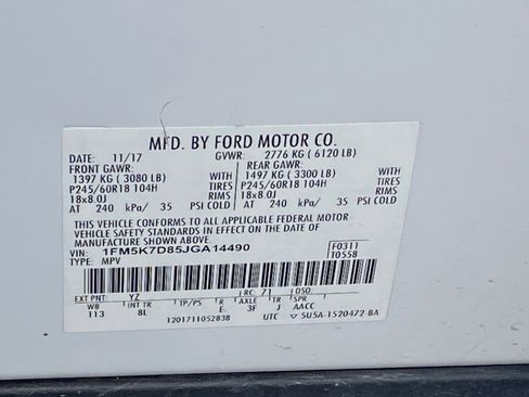 Used 2018 Ford Explorer XLT image 9