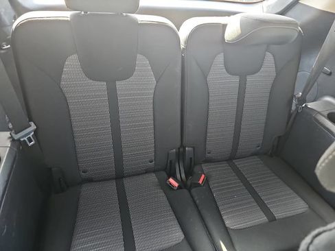 Used 2022 Kia Sorento LX FWD image 14