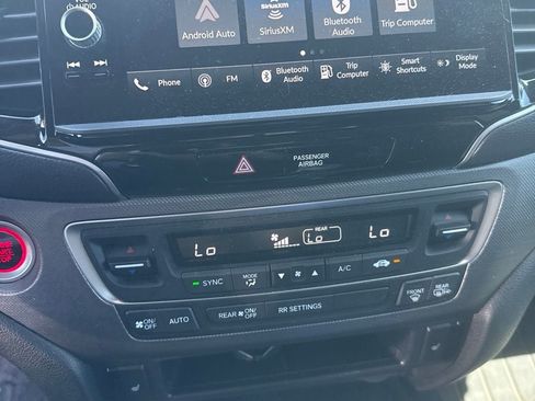 Used 2024 Honda Ridgeline RTL image 2