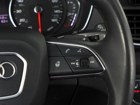 Used 2023 Audi Q5 2.0T Premium w/ Convenience Package image 29