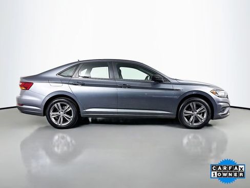 Used 2019 Volkswagen Jetta R-Line w/ R-Line Cold Weather Package image 8