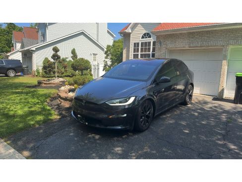 Used 2025 Tesla Model X AWD/4WD image 1