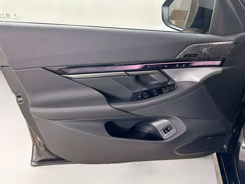 New 2027 BMW i5 xDrive40 w/ M Sport Package AWD/4WD image 16