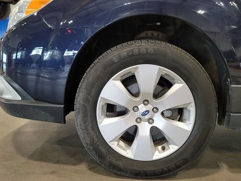 Used 2012 Subaru Outback 2.5i Limited AWD/4WD image 11