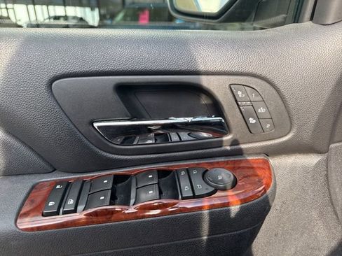 Used 2010 GMC Yukon SLT image 9