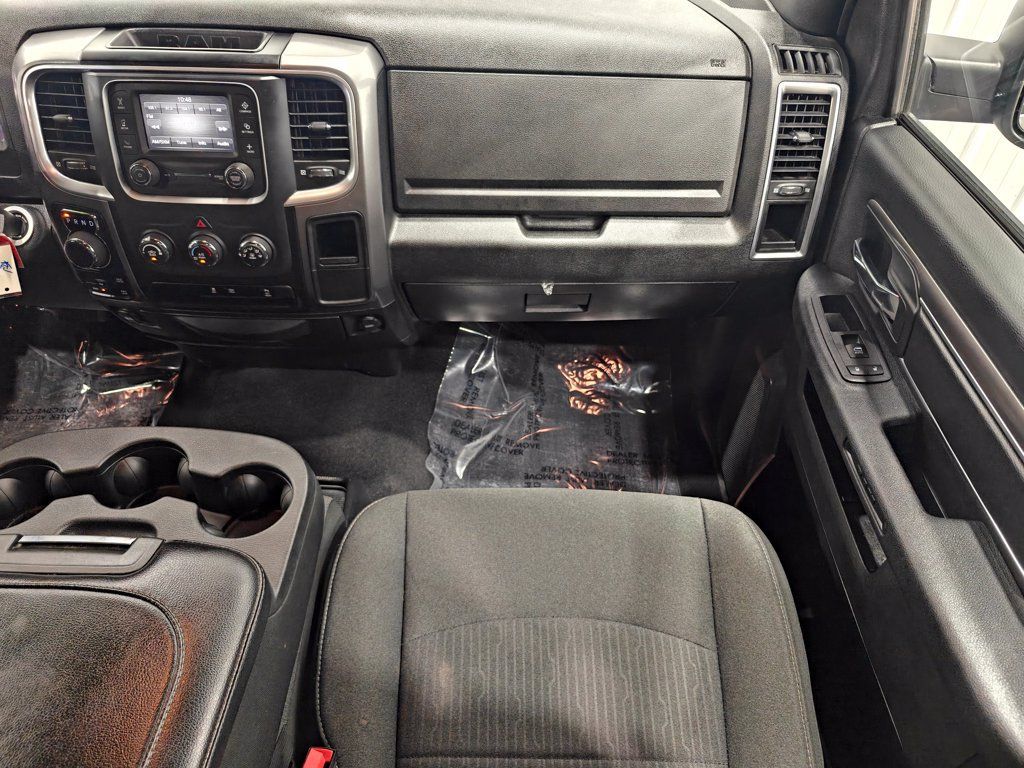 Used 2024 RAM 1500 Warlock AWD/4WD image 24
