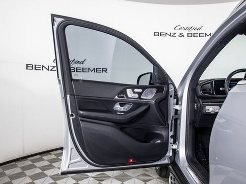 Used 2020 Mercedes-Benz GLS 450 4MATIC image 20