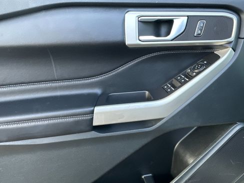 Certified 2023 Ford Explorer XLT w/ Equipment Group 202A image 12