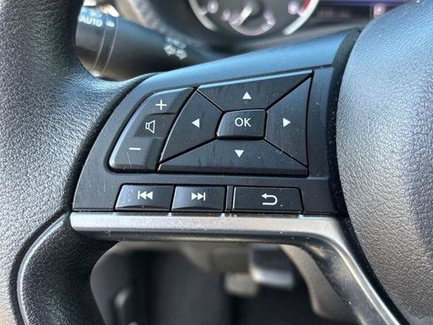 Certified 2025 Nissan Sentra SV FWD image 19
