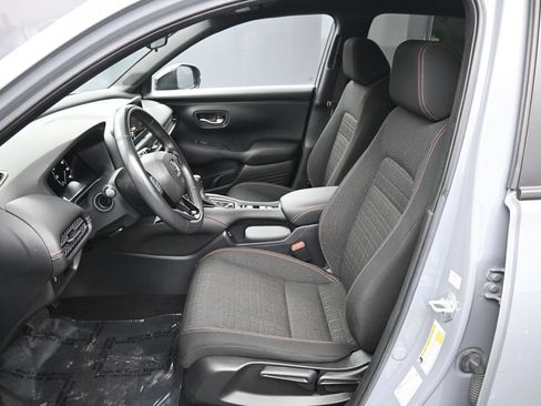 Certified 2024 Honda HR-V Sport image 18