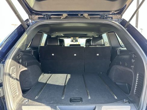 Used 2016 Jeep Grand Cherokee Limited image 9