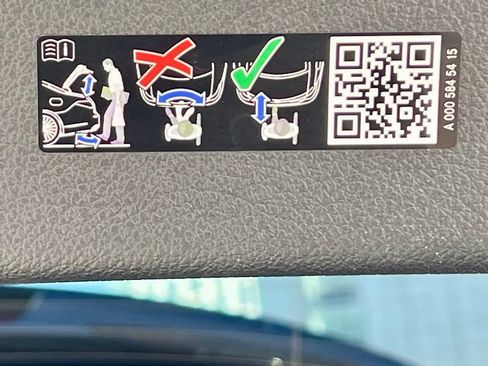 Certified 2026 Mercedes-Benz GLC 300 4MATIC image 39