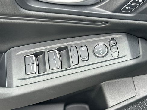 Used 2025 Honda Accord EX-L image 11