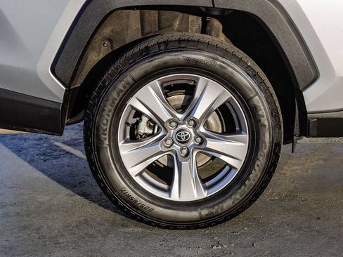 Used 2023 Toyota RAV4 XLE AWD/4WD image 12