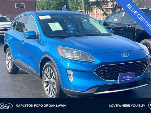 Certified 2020 Ford Escape Titanium AWD/4WD image 1