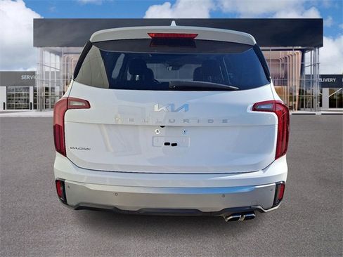 Used 2023 Kia Telluride S w/ S Sunroof Package image 5