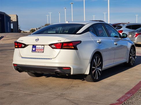 Used 2021 Nissan Altima 2.5 SR image 4