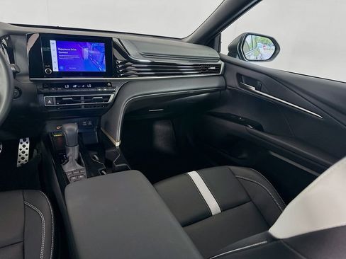 Certified 2026 Toyota Camry SE w/ Convenience Package FWD image 23