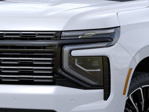 New 2026 Chevrolet Suburban High Country AWD/4WD image 34