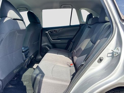 Used 2021 Toyota RAV4 LE image 26