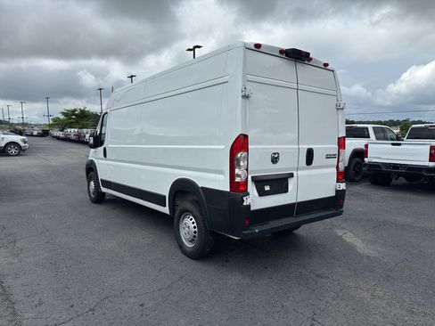 Used 2025 RAM ProMaster 2500 w/ Convenience Group FWD image 7