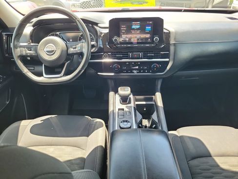 Used 2022 Nissan Pathfinder SV AWD/4WD image 14