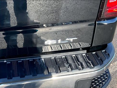 Used 2024 GMC Sierra 1500 SLT image 44