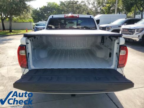 Used 2024 GMC Canyon Elevation w/ Convenience Package RWD image 10