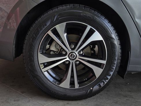 Used 2023 Nissan Sentra SV image 5