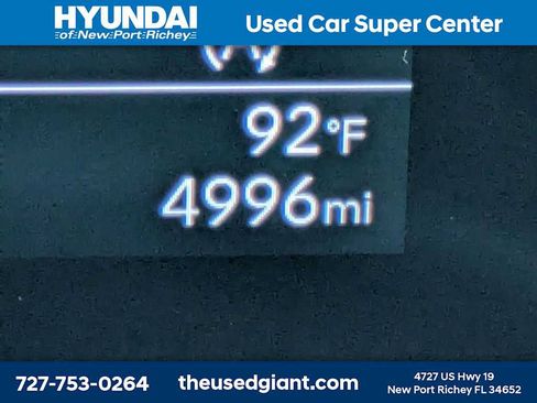 Used 2025 Hyundai Tucson SE FWD image 30