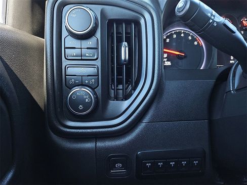 Used 2023 Chevrolet Silverado 1500 W/T w/ Trailering Package image 22