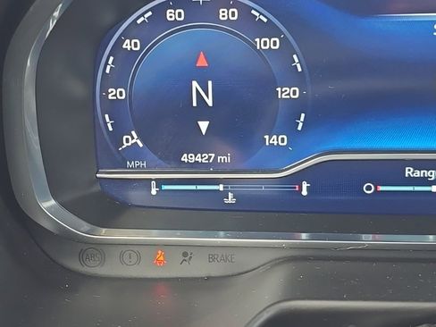 Used 2023 Chevrolet Tahoe Z71 image 9