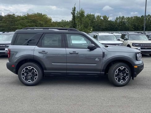 New 2025 Ford Bronco Sport Outer Banks w/ Outer Banks Tech Package+ AWD/4WD image 2