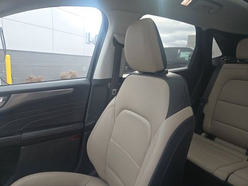 Used 2021 Ford Escape Titanium w/ Class II Trailer Tow Package image 30