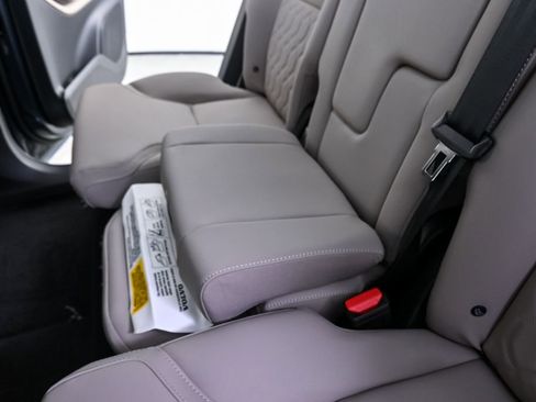 Used 2026 Volvo XC90 B6 Plus w/ Protection Package Premier image 21