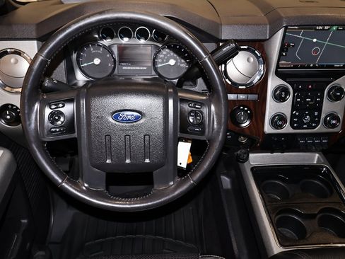 Used 2016 Ford F250 Lariat w/ Lariat Ultimate Package image 20