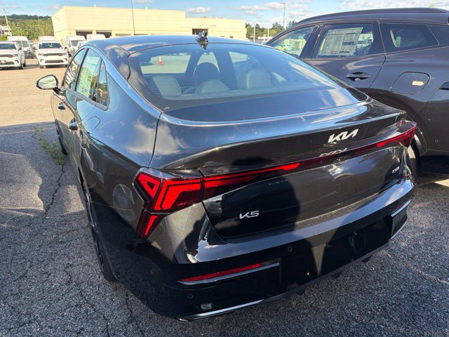 New 2027 Kia K5 GT-Line FWD image 5
