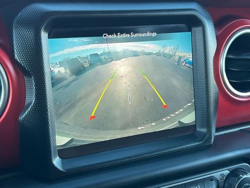 Used 2020 Jeep Wrangler Unlimited Rubicon w/ Uconnect 4C Nav & Sound Group image 21