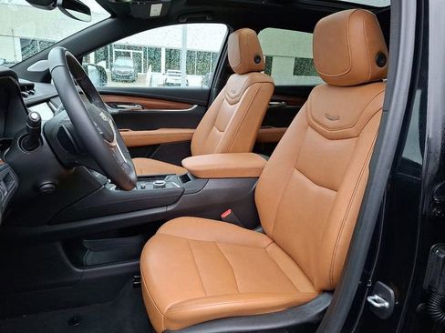 Certified 2022 Cadillac XT5 Premium Luxury image 15