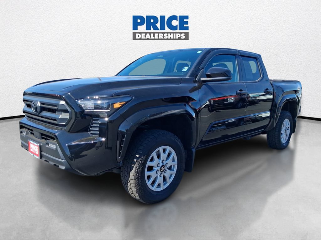 Used 2025 Toyota Tacoma SR5 AWD/4WD image 2