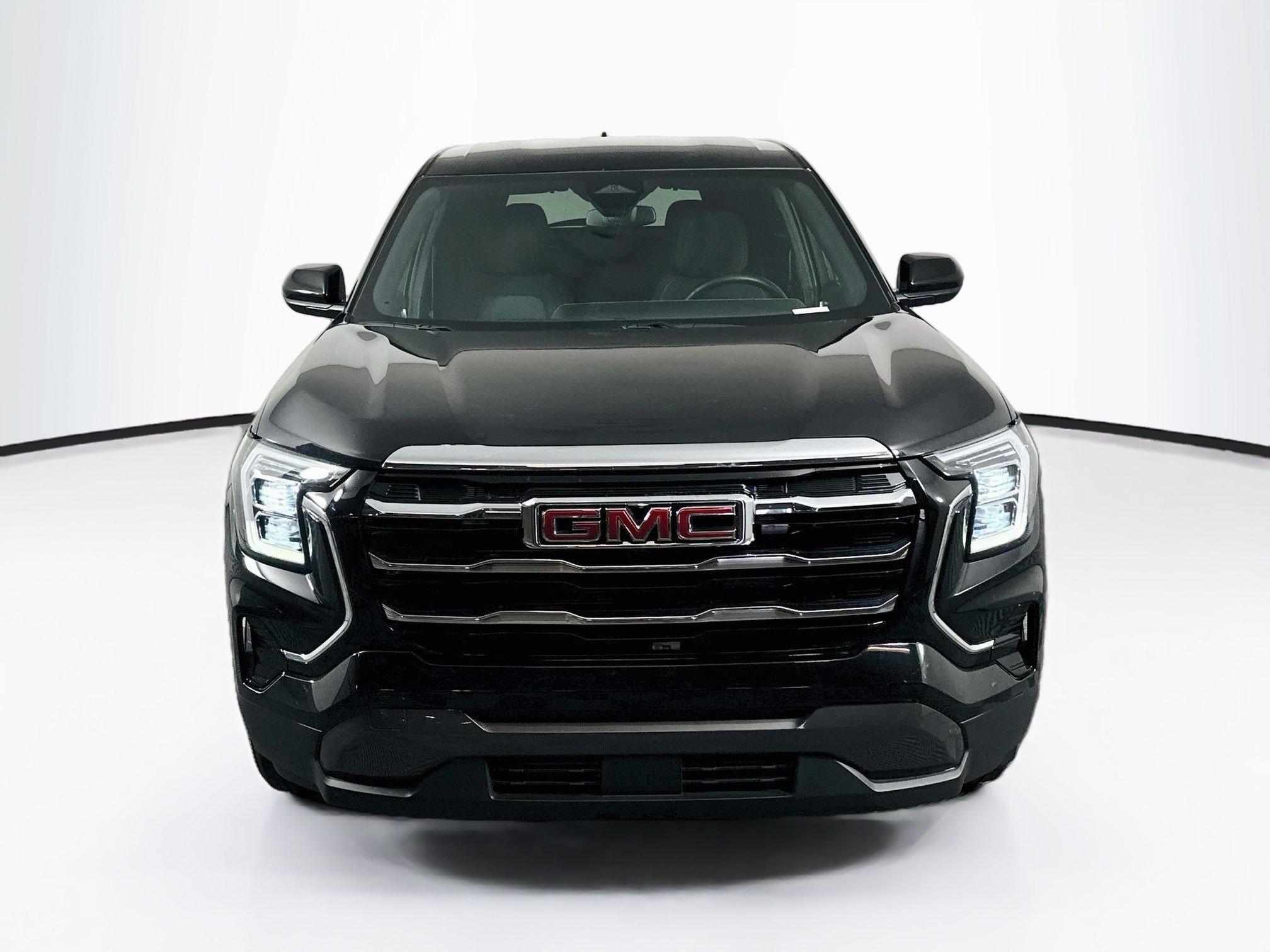 Used 2025 GMC Terrain Elevation FWD image 2